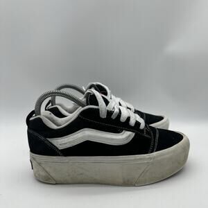 Womens Size 7 Vans Knu Stack Black/True White Sneakers Low-Top Platform Shoes